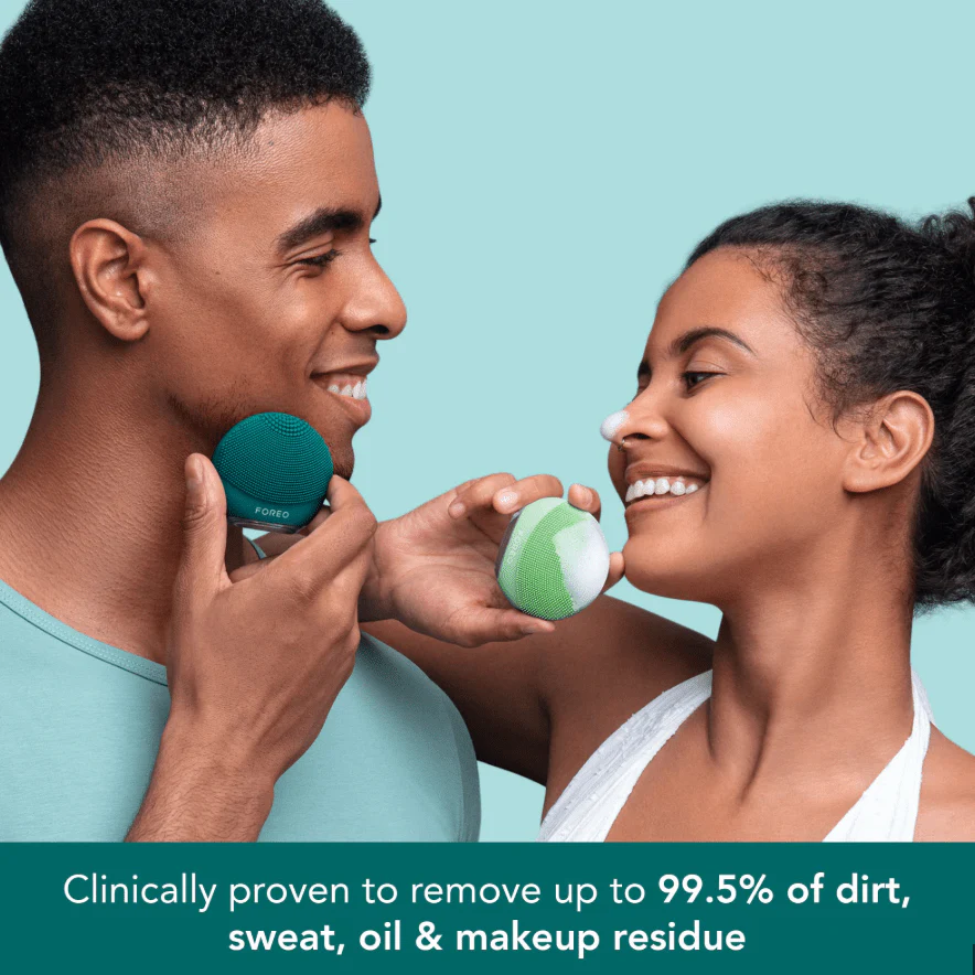 Foreo LUNA 4 Go Travel Cleansing Device - Image 3